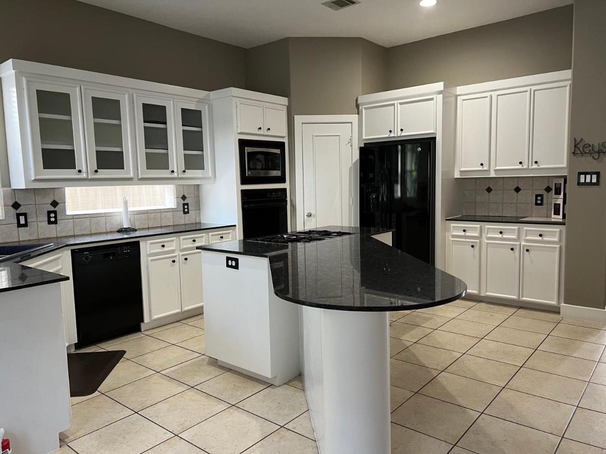 Wanderlust Villa Near Galleria Mall Хьюстон Экстерьер фото
