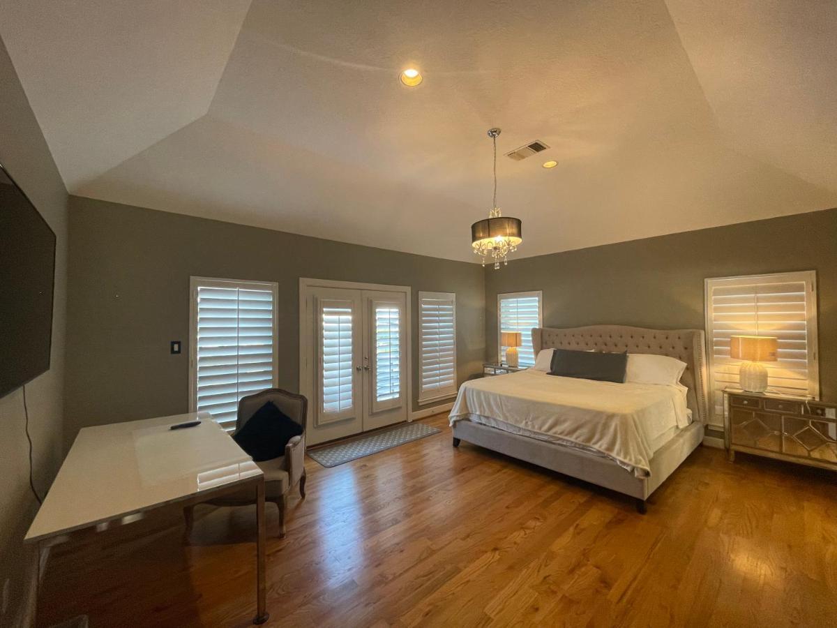 Wanderlust Villa Near Galleria Mall Хьюстон Экстерьер фото