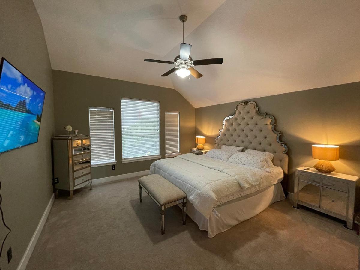 Wanderlust Villa Near Galleria Mall Хьюстон Экстерьер фото