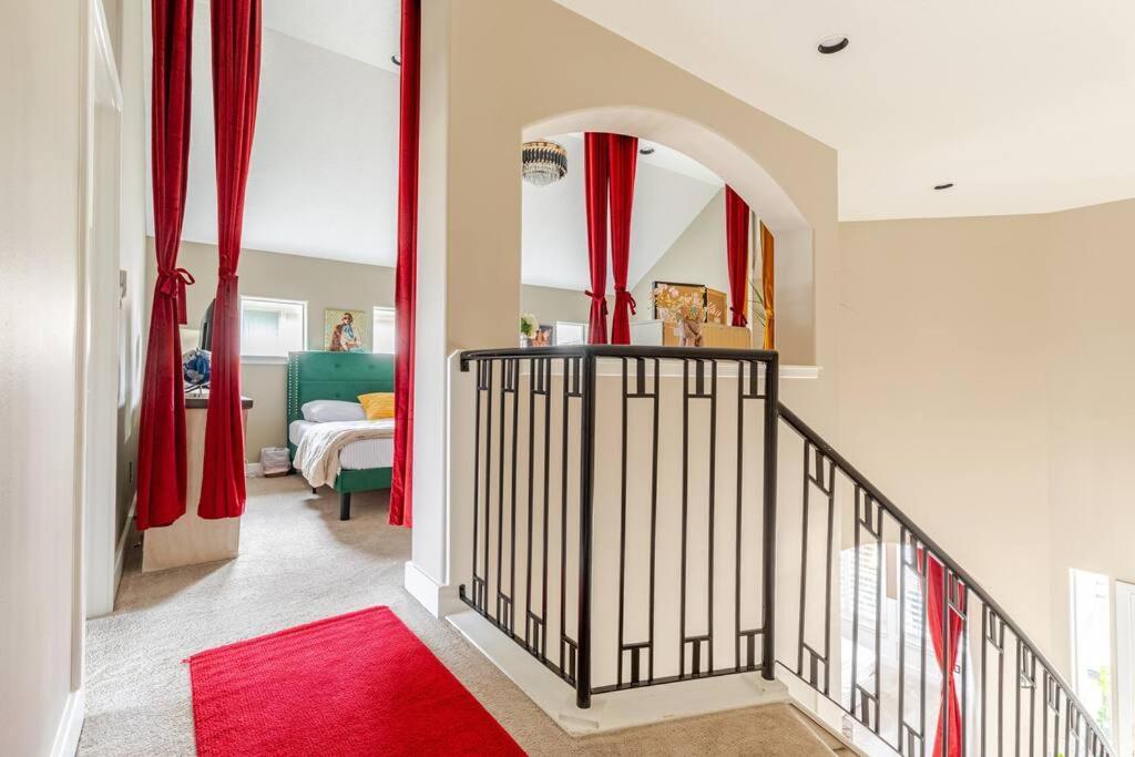 Wanderlust Villa Near Galleria Mall Хьюстон Экстерьер фото